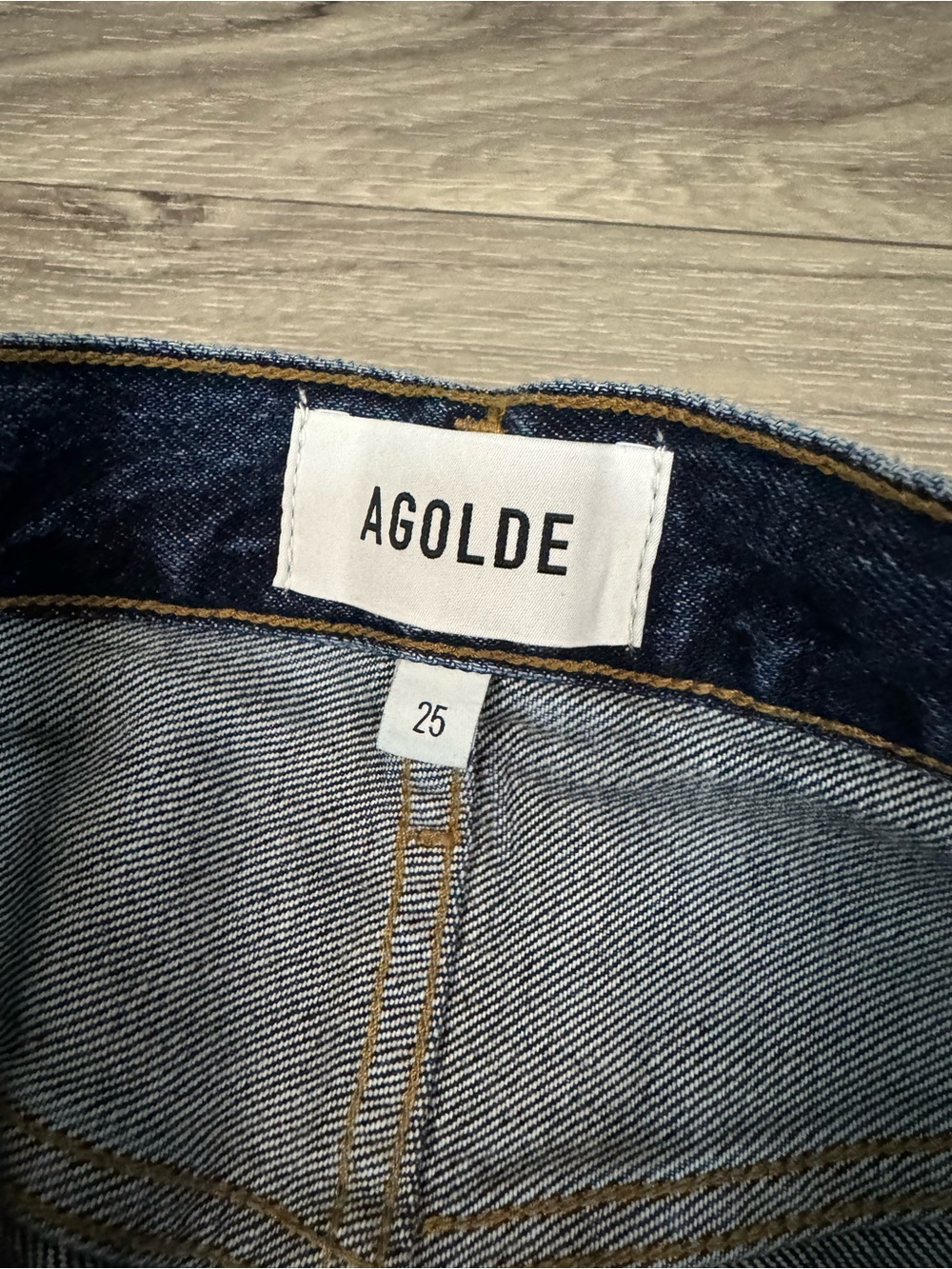 Agolde Low Curve Jean in Pendulum Size 25 - Picture 4 of 11